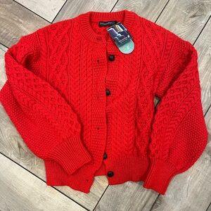 Irelands Eye Clover Cropped Aran Wool Cardigan Scarlet